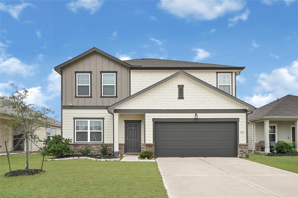 1013 Lacebark Pine Lane, Brookshire, Texas image 1