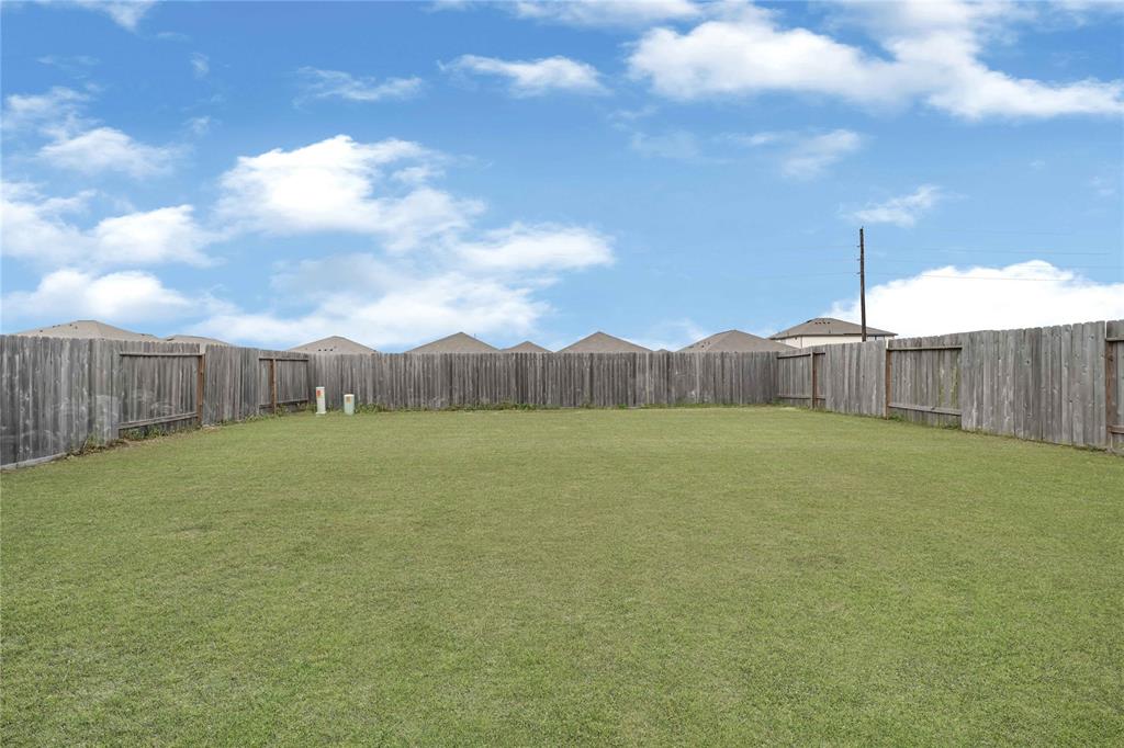 1013 Lacebark Pine Lane, Brookshire, Texas image 25