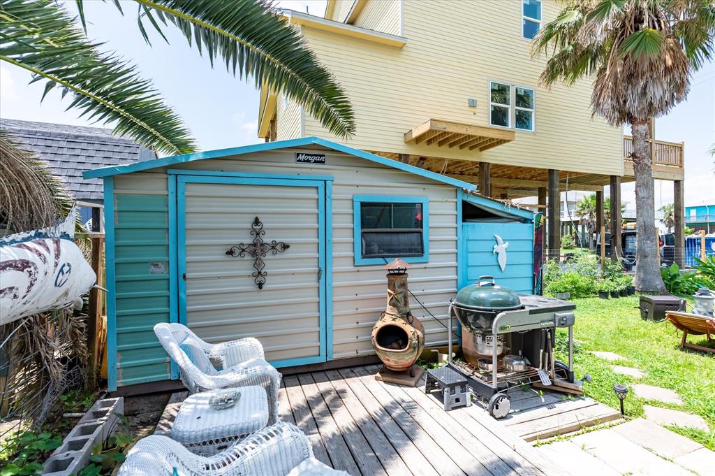915 Meynig Drive, Crystal Beach, Texas image 18