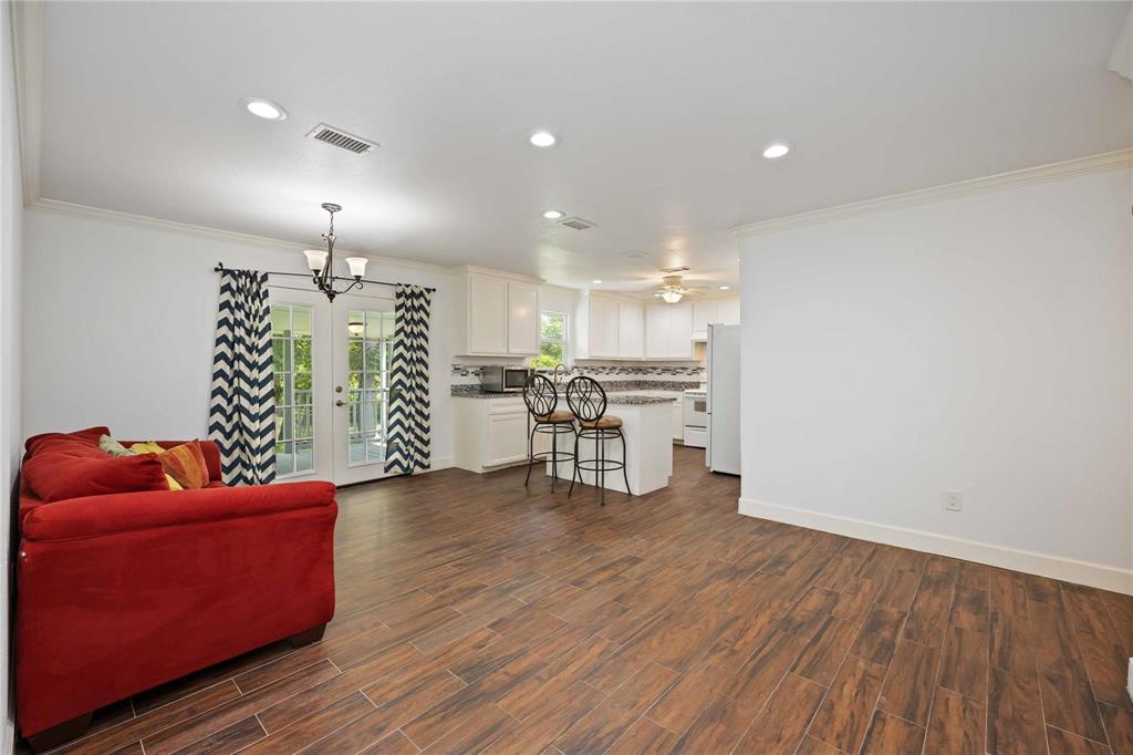 304 Jill Street, Conroe, Texas image 2
