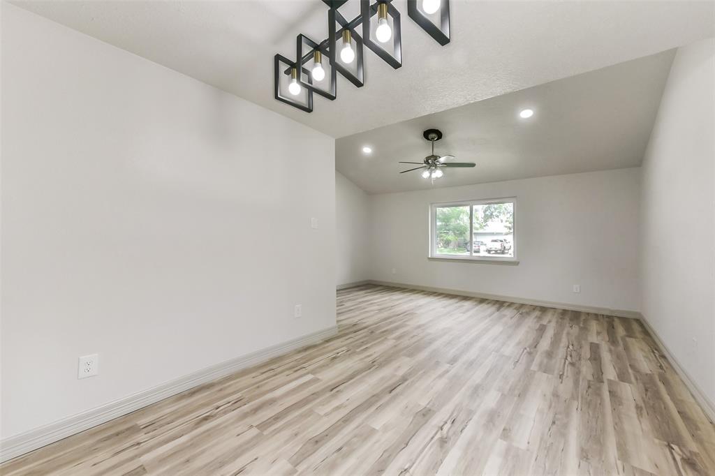 17114 Bougainvilla Lane, Friendswood, Texas image 13