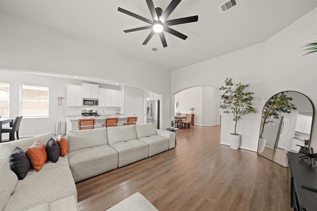310 Polar Bear Trail, Crosby, Texas image 10