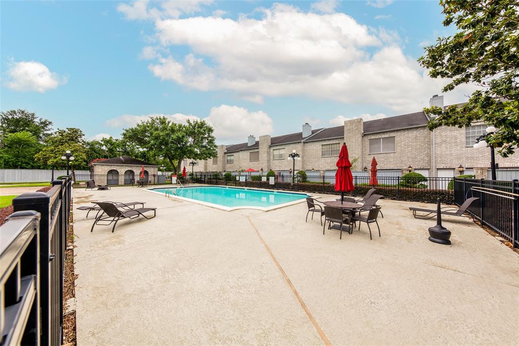 368 Wilcrest Drive, Houston, Texas image 18