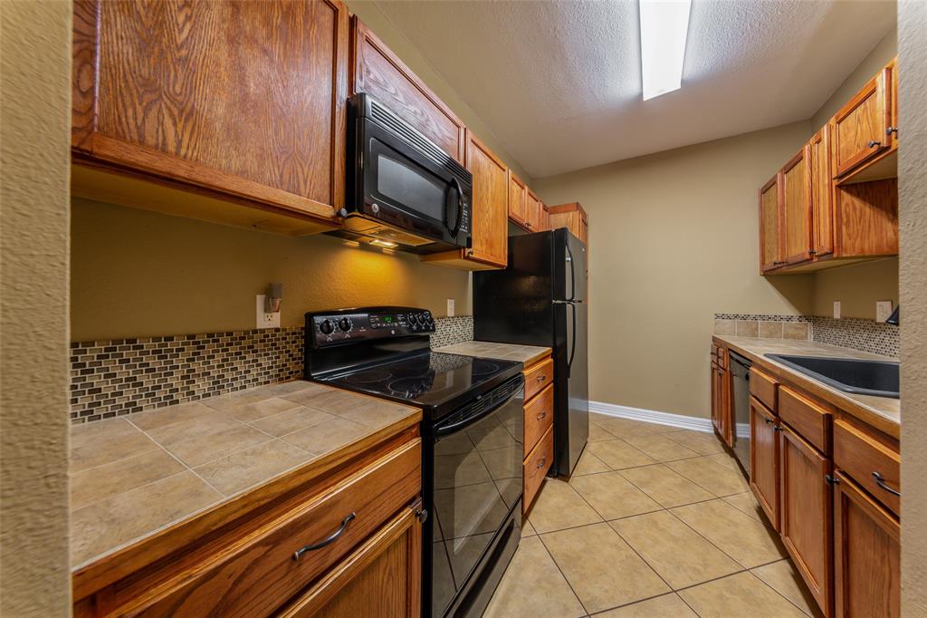 368 Wilcrest Drive, Houston, Texas image 7