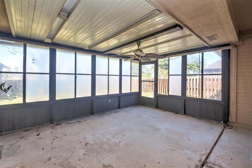 2410 Caroline Street, Dickinson, Texas image 22