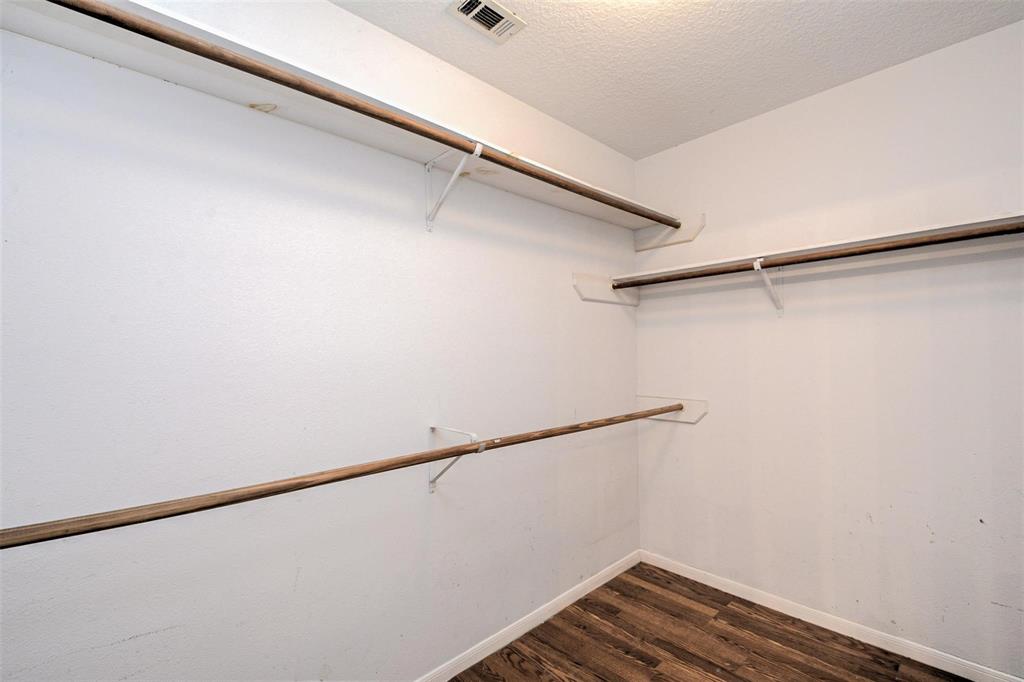 2410 Caroline Street, Dickinson, Texas image 16
