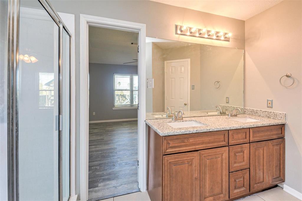 2410 Caroline Street, Dickinson, Texas image 14