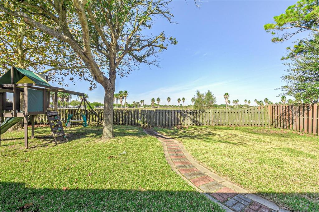 2410 Caroline Street, Dickinson, Texas image 23