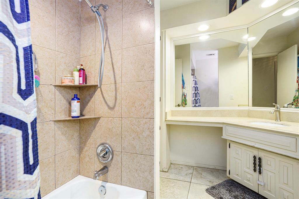 17511 Possums Run Drive, Humble, Texas image 20