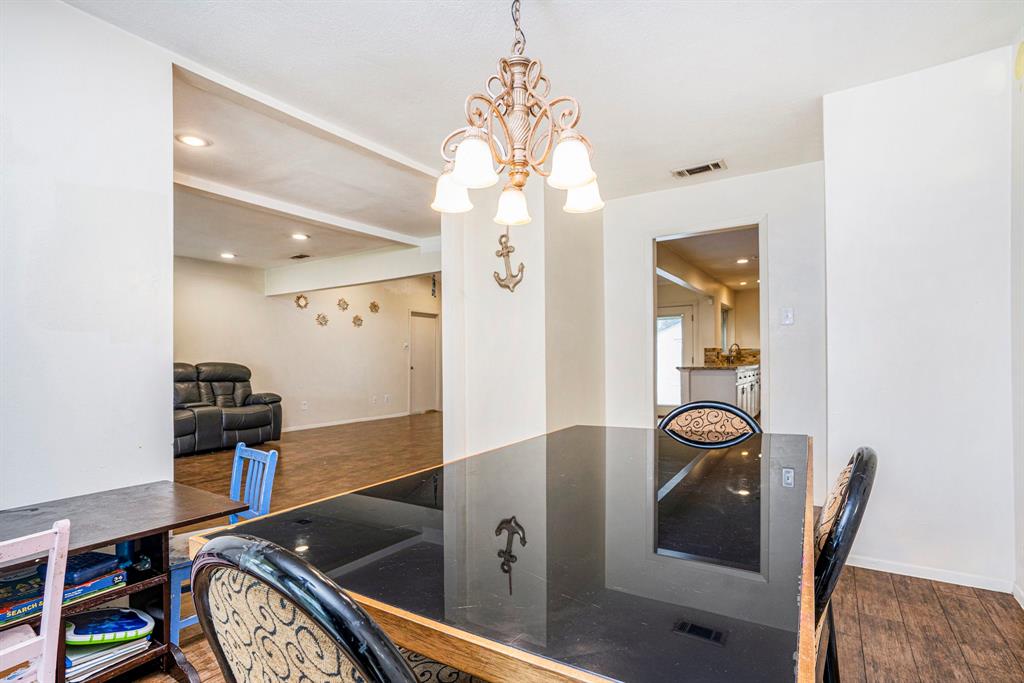 17511 Possums Run Drive, Humble, Texas image 11