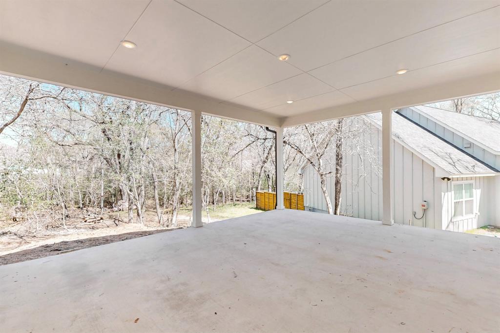 176 Kaelepulu Dr Dr, Bastrop, Texas image 2