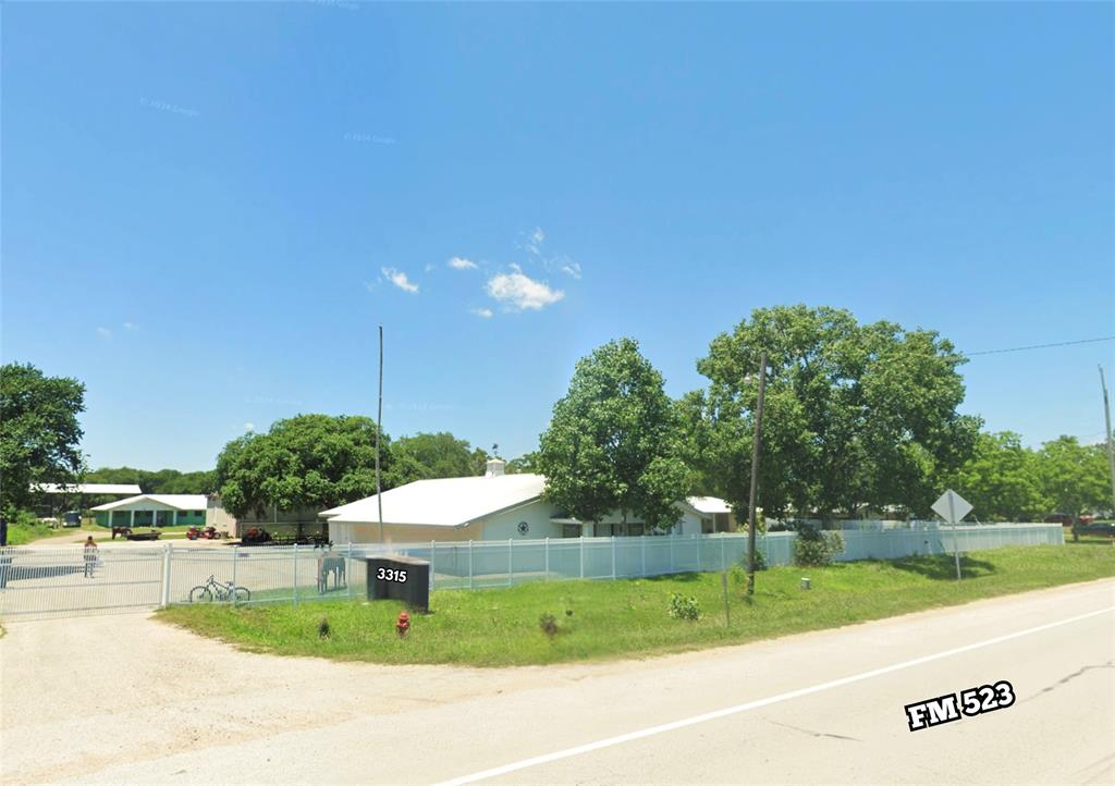 3315 Fm 523 Road