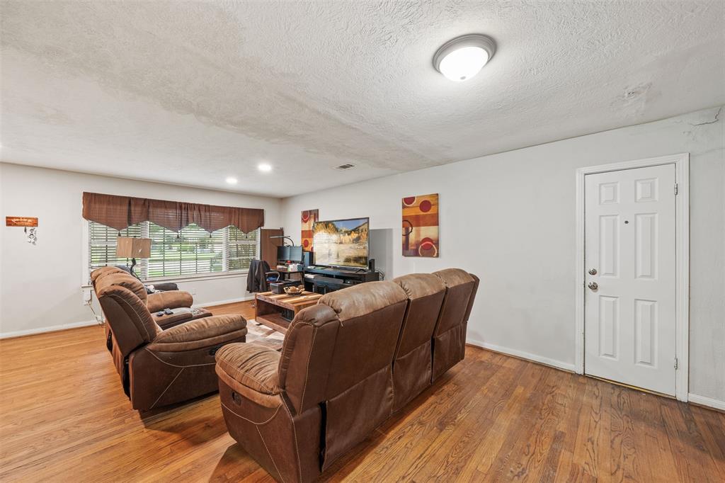 2310 Pecos Street, La Marque, Texas image 4