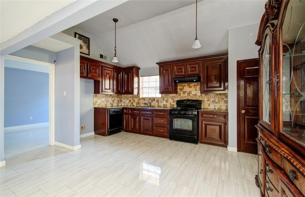 959 Heathfield Drive, Channelview, Texas image 12