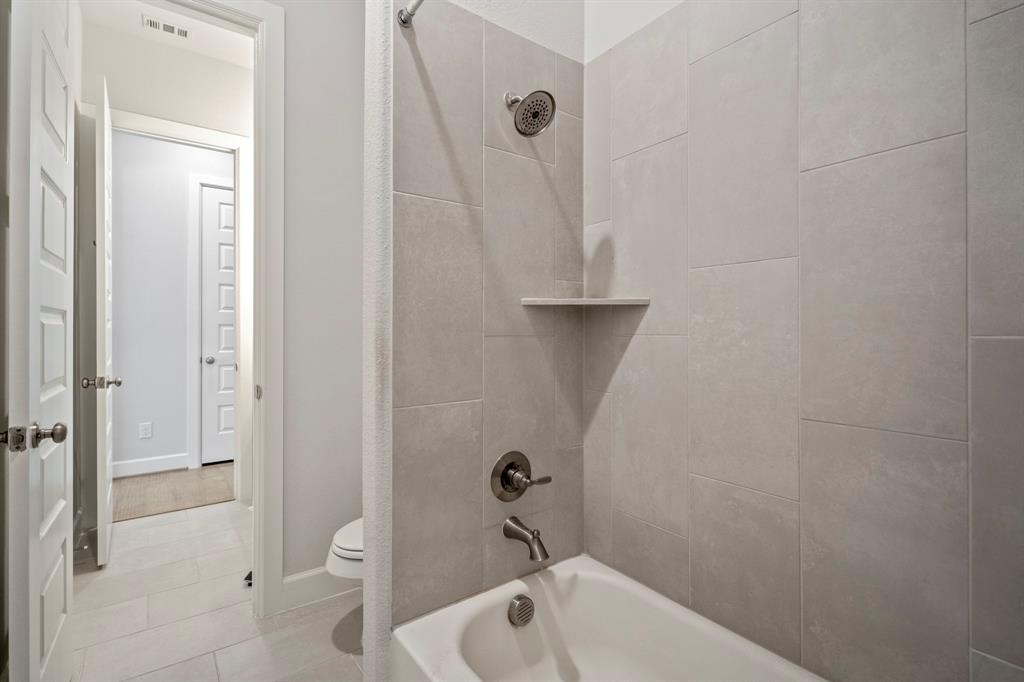 24515 Green Buffalograss Trail, Katy, Texas image 18