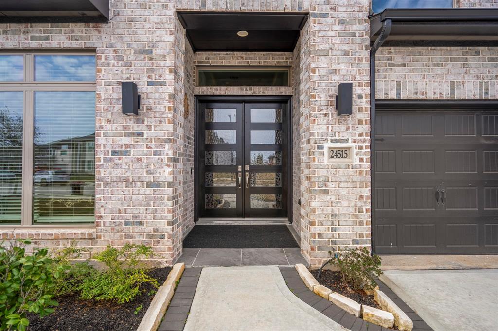 24515 Green Buffalograss Trail, Katy, Texas image 2