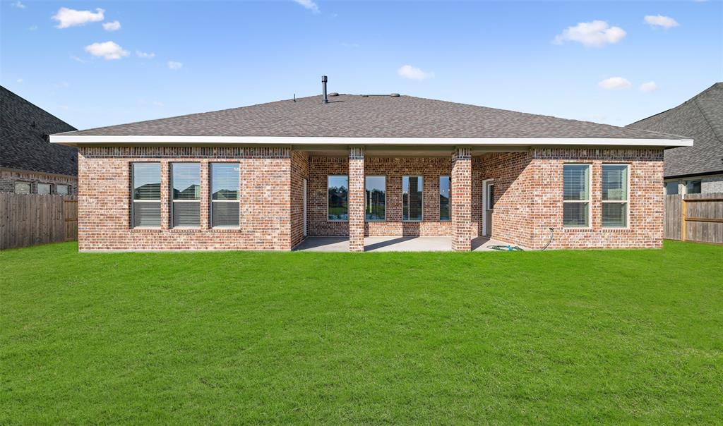 15310 Lake Front Drive, Mont Belvieu, Texas image 22