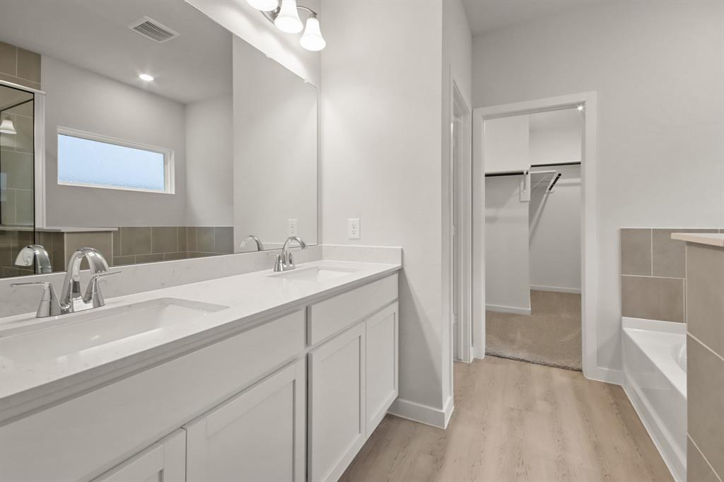 215 Garden Rose Trail, Conroe, Texas image 10