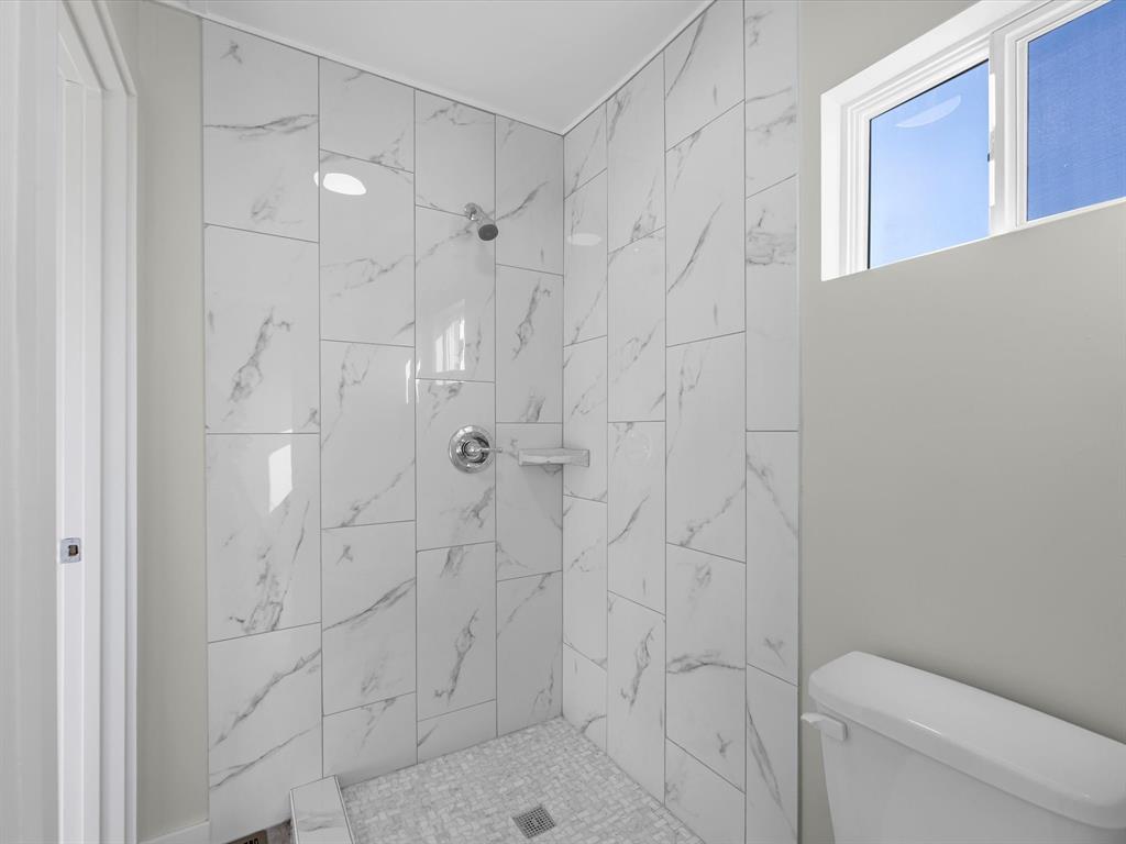 1424 Road 5708, Cleveland, Texas image 11