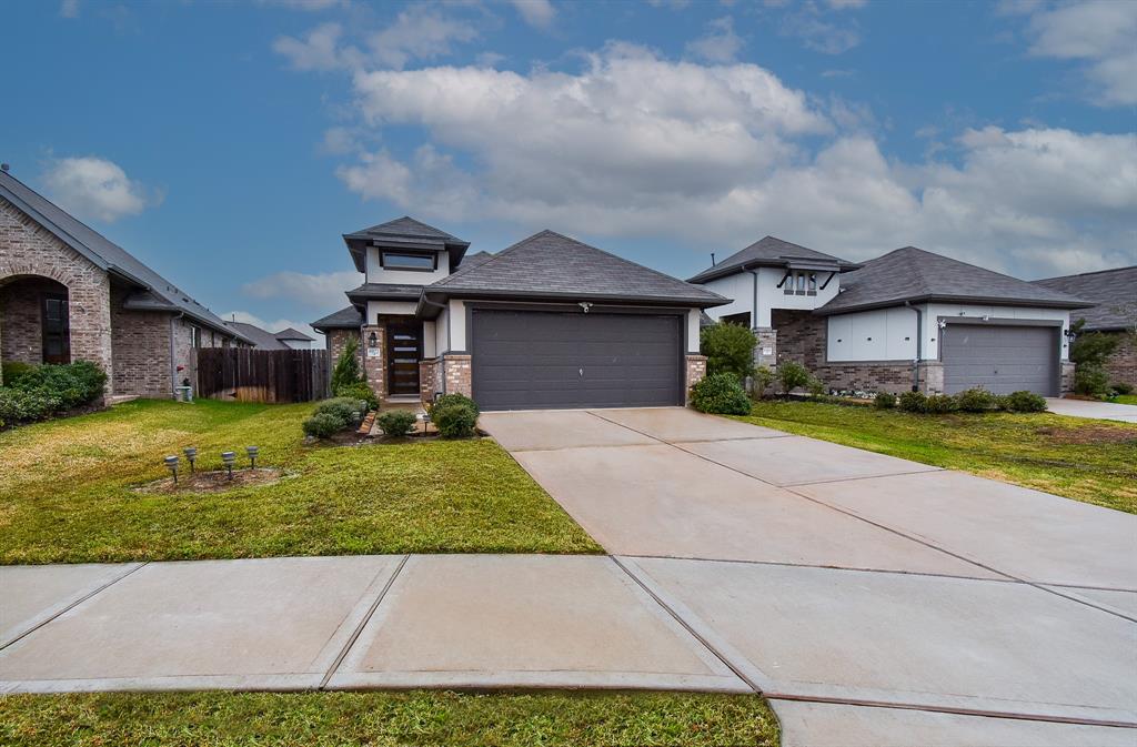 8922 Hartford River Lane, Richmond, Texas image 1