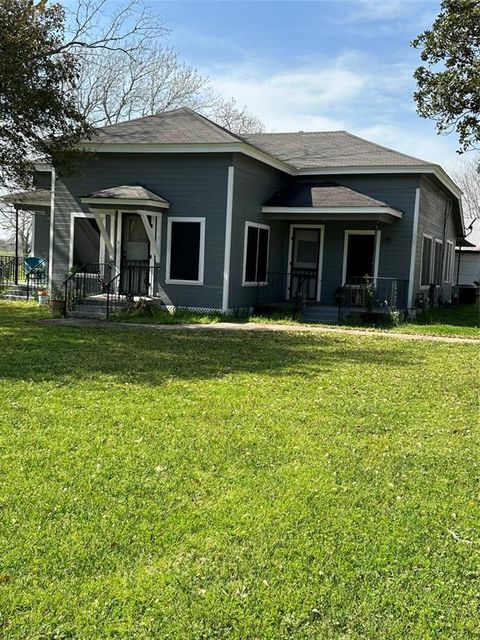 Single Family Residence in Eagle Lake TX 309 Austin Road.jpg