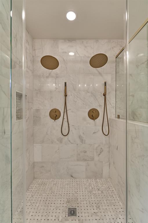 6326 Bayonne Drive, Spring, Texas image 33