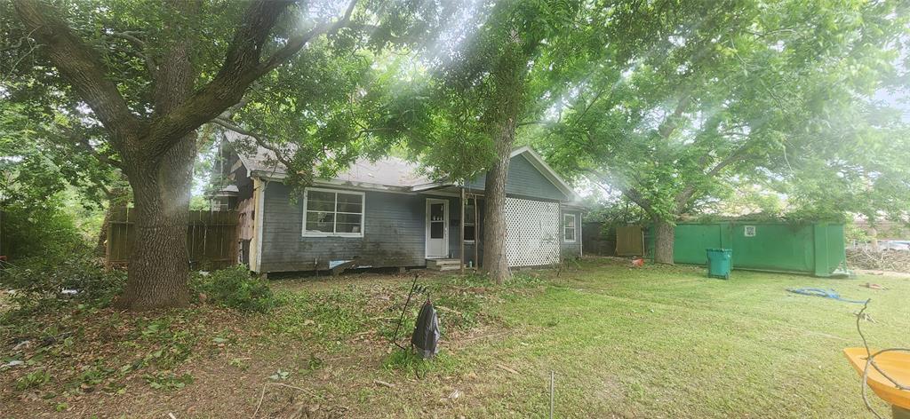 property-search 2 903 Azalea Courts