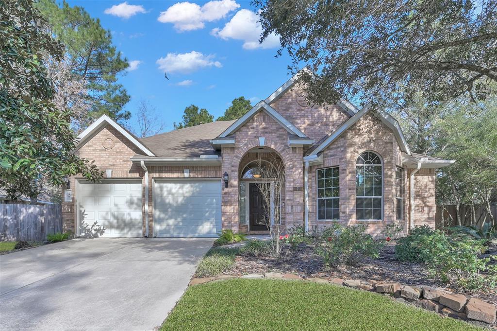 39 Fox Chapel Place, The Woodlands, Texas image 1