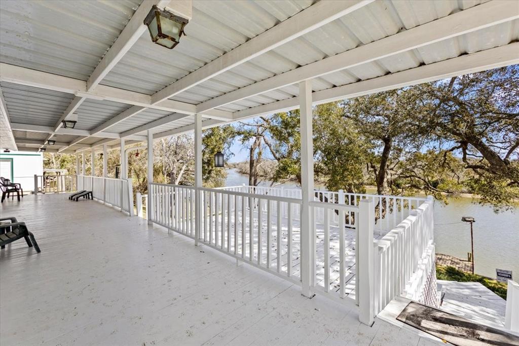 483 Riverside Drive, Palacios, Texas image 3