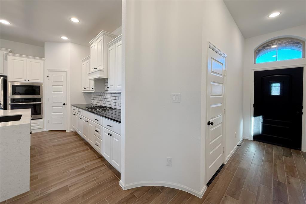 2506 alder wood Lane