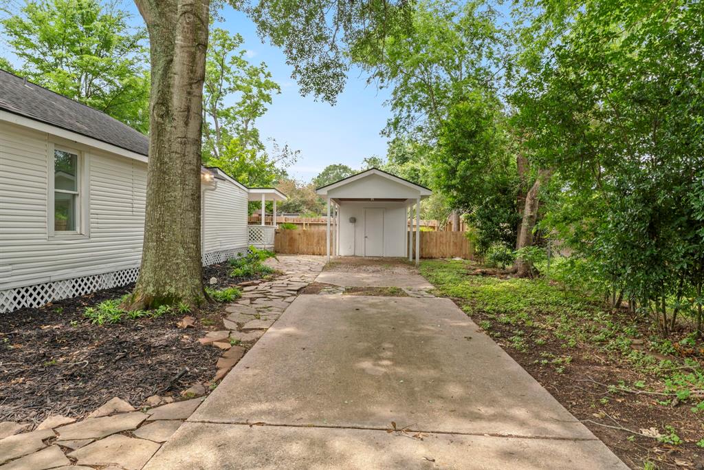 306 N Chestnut Street, Tomball, Texas image 27