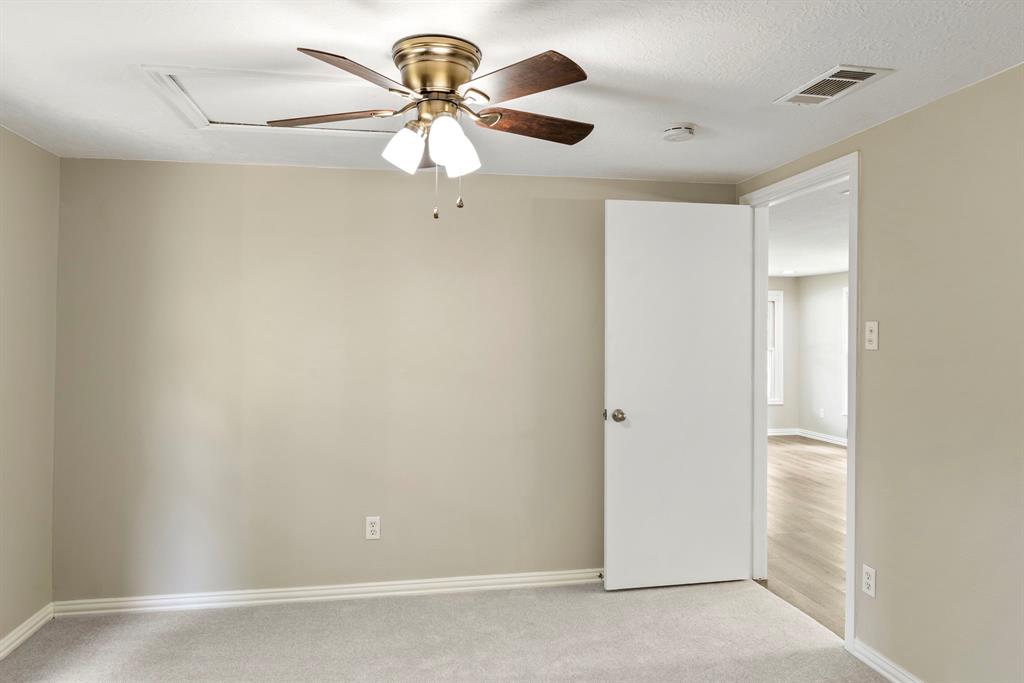 306 N Chestnut Street, Tomball, Texas image 18