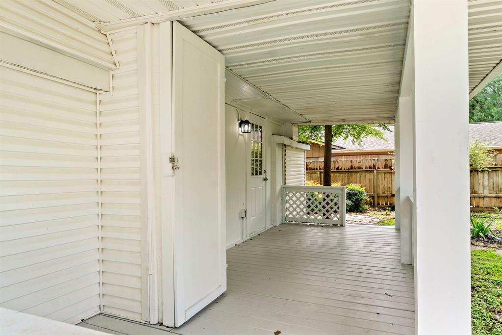 306 N Chestnut Street, Tomball, Texas image 25
