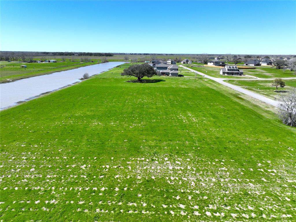 1214 Lakeland Circle, Rosharon, Texas image 1