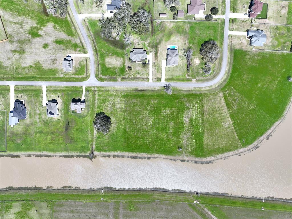 1214 Lakeland Circle, Rosharon, Texas image 5