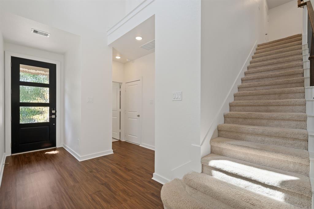 140 E Cascade Heights Drive, Montgomery, Texas image 7