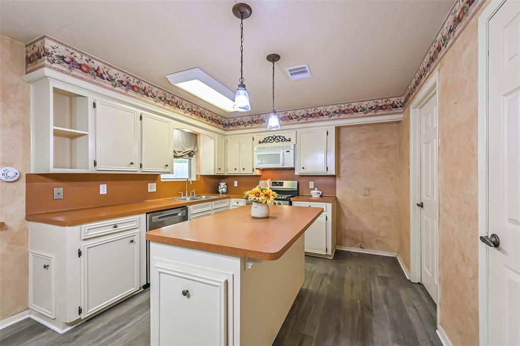 2306 E Clare Street, Deer Park, Texas image 17