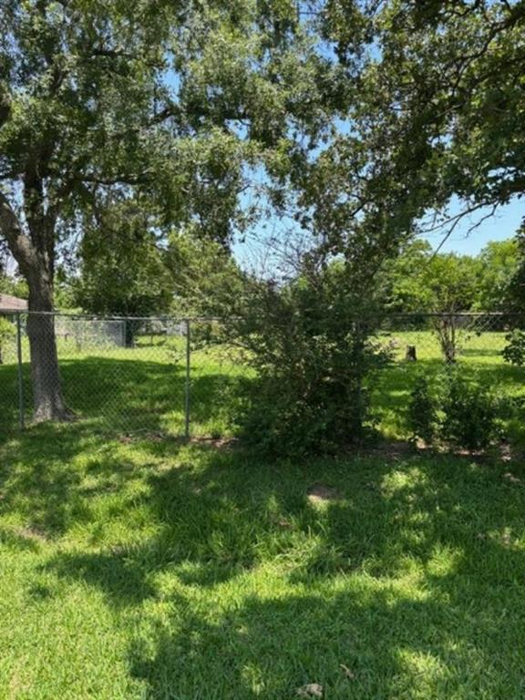 434 S Shady Lane, La Porte, Texas image 12
