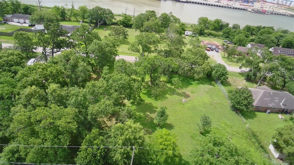 434 S Shady Lane, La Porte, Texas image 3