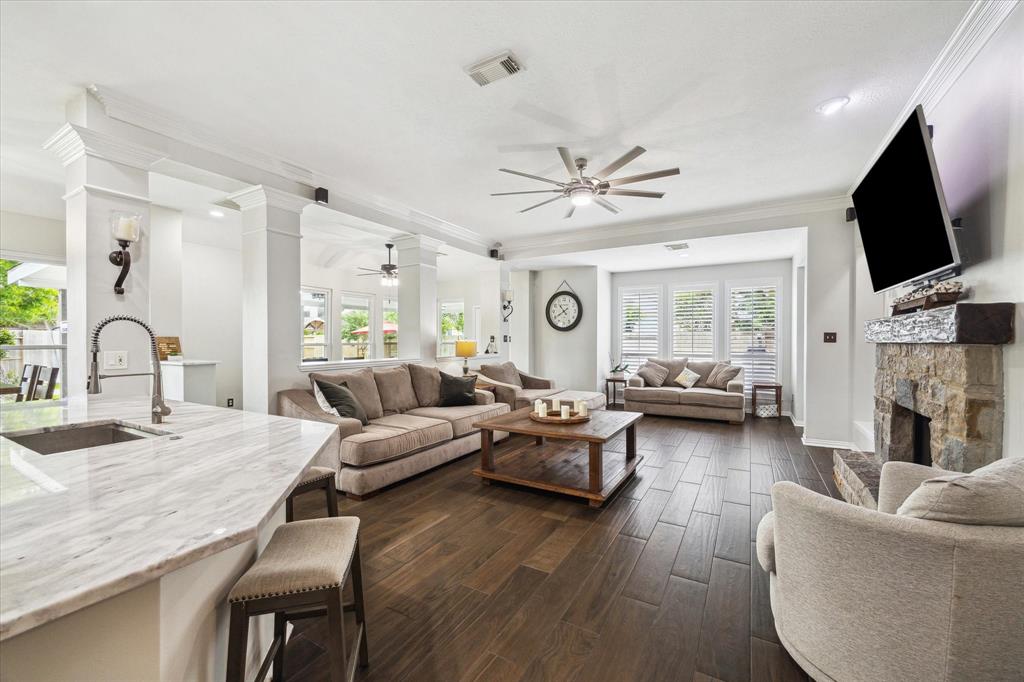 1603 Evening Bend Court, Sugar Land, Texas image 14