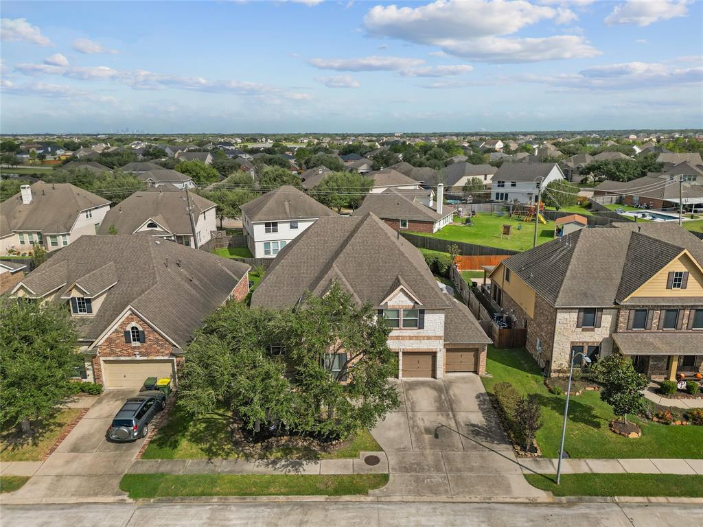 3205 Brentwood Lane, Pearland, Texas image 47