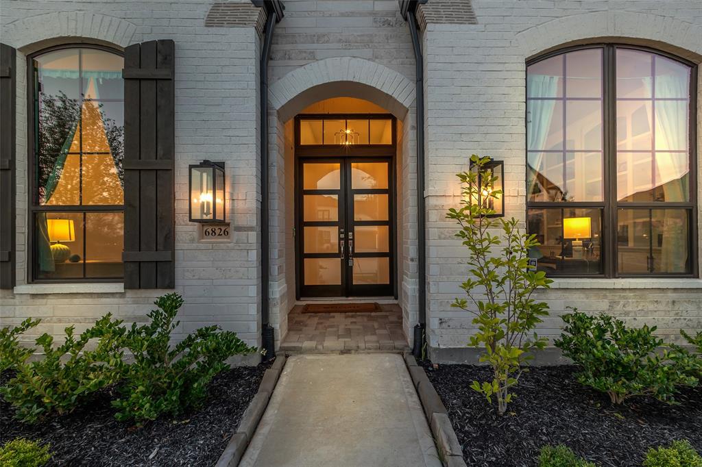 6826 Mirabeau Lane