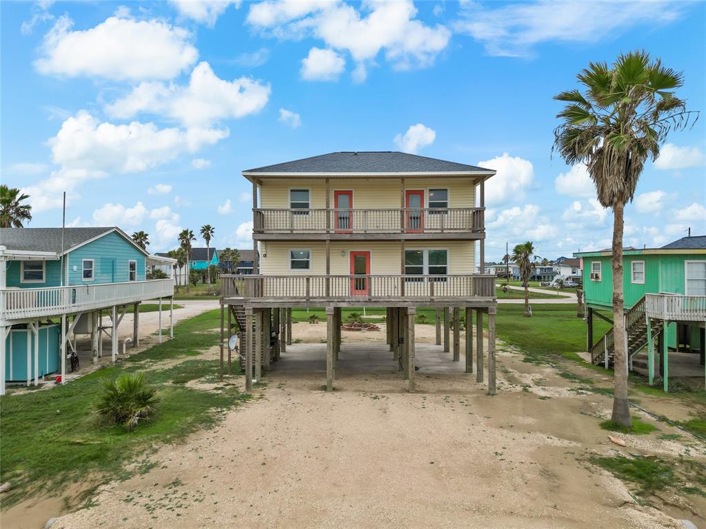 406 Sea Shell Dr, Surfside Beach, Texas image 2