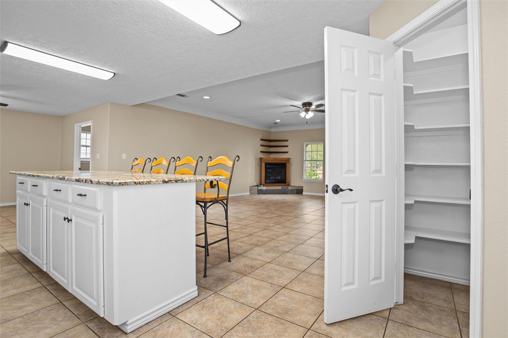 1940 Derby Lane, Madisonville, Texas image 32