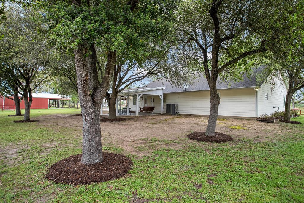 1940 Derby Lane, Madisonville, Texas image 6