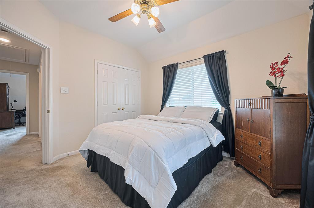 4902 Cedar Spring Drive, Missouri City, Texas image 33