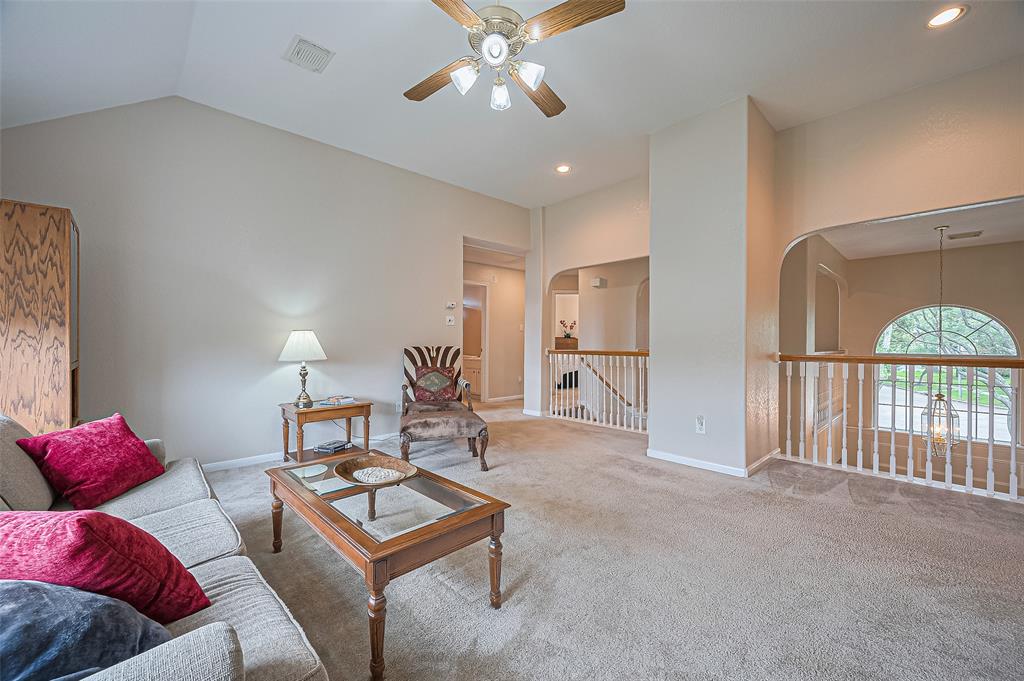 4902 Cedar Spring Drive, Missouri City, Texas image 30