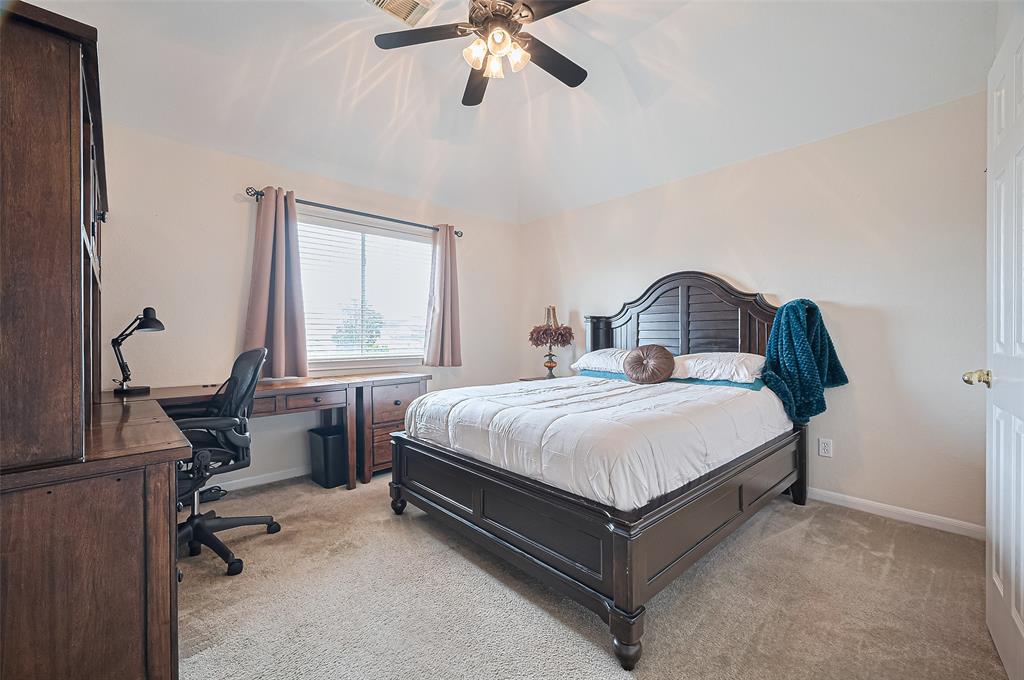 4902 Cedar Spring Drive, Missouri City, Texas image 35