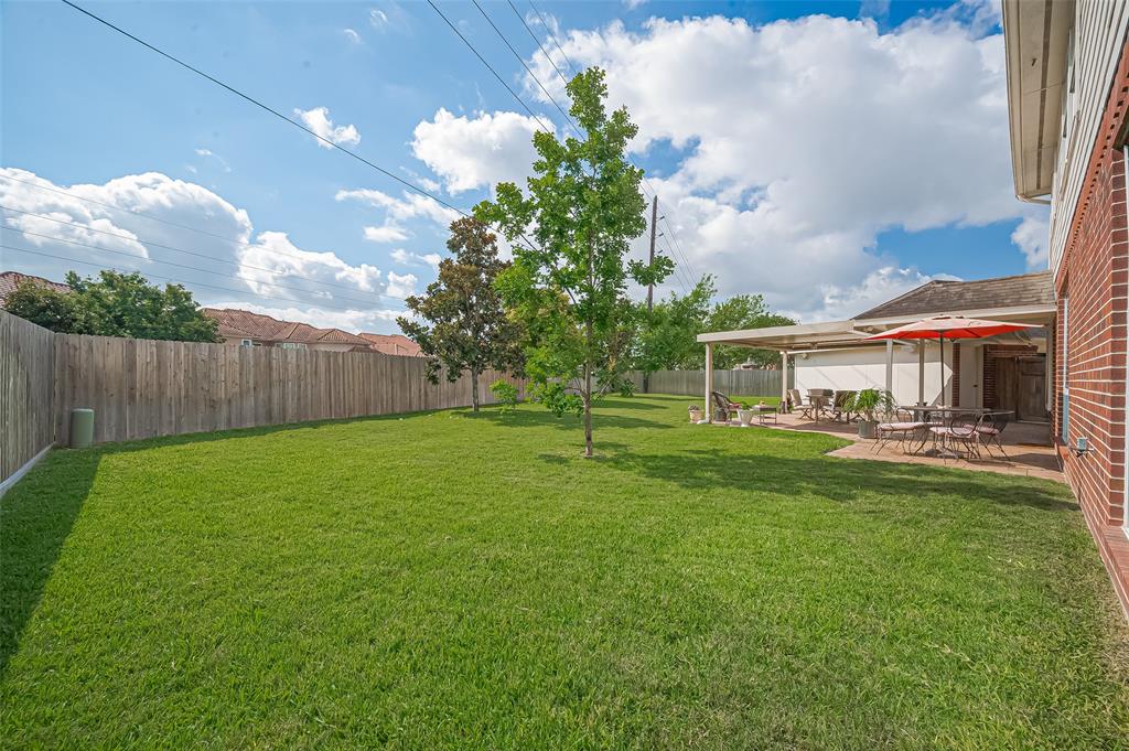 4902 Cedar Spring Drive, Missouri City, Texas image 48