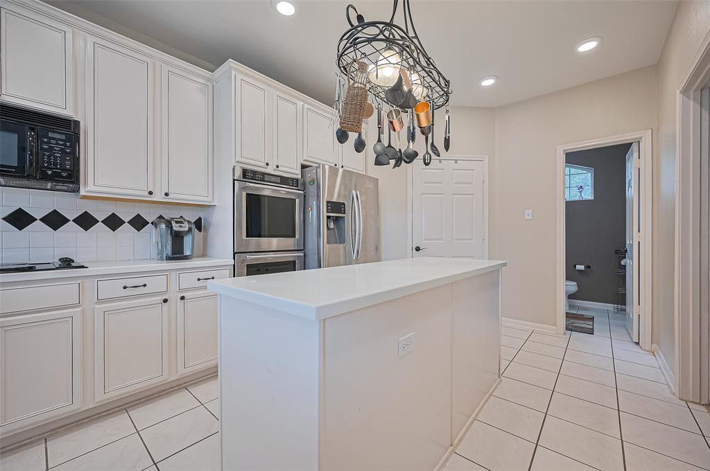 4902 Cedar Spring Drive, Missouri City, Texas image 14